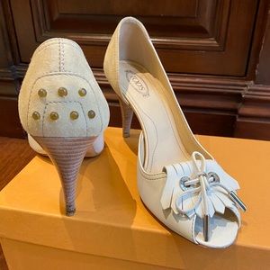 TODS Ivory/ beige 2 Tone Open Toe Heel w/ box 39